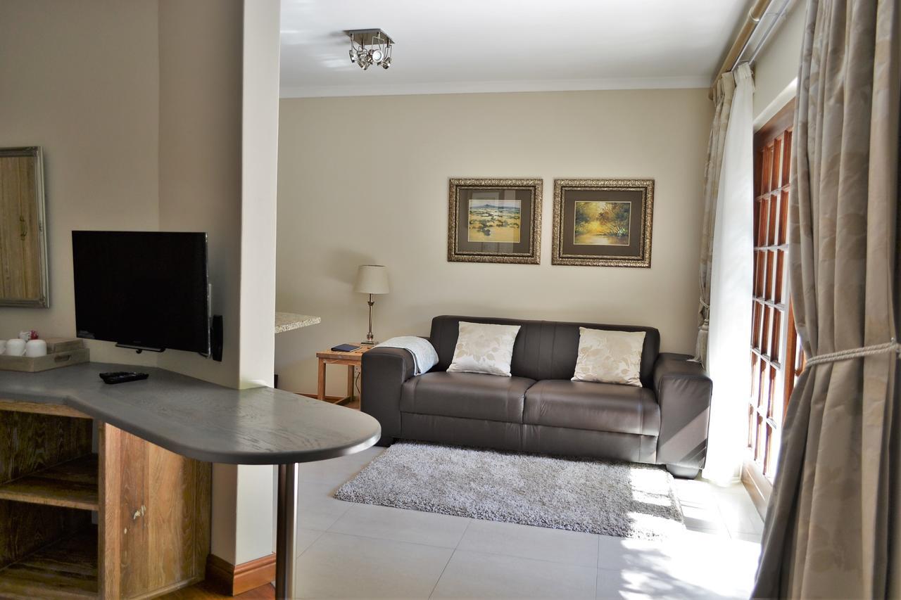 Lydall Wild Tranquil Garden Suites Johannesburg Exterior photo