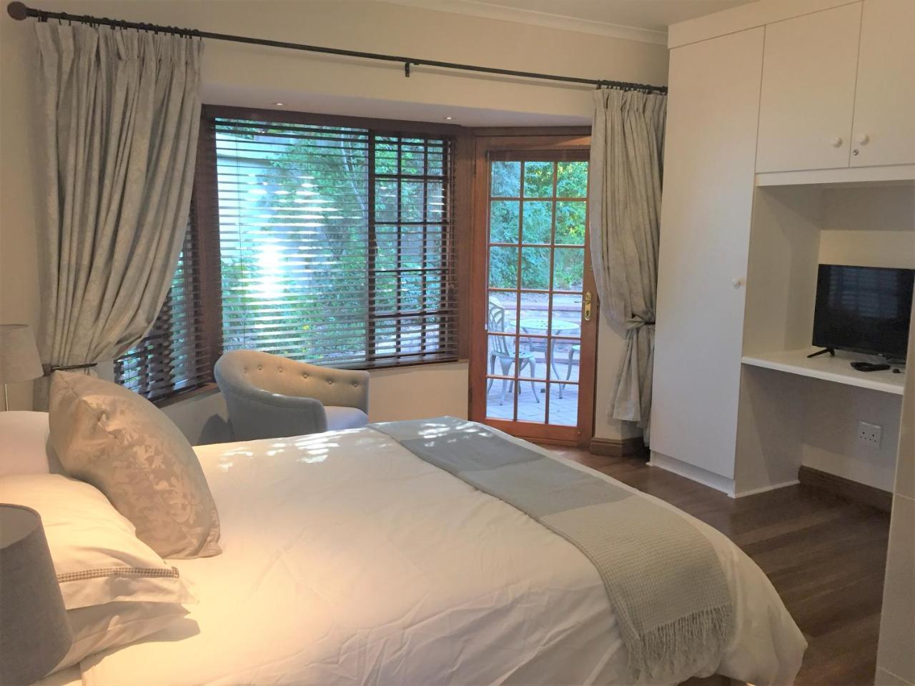 Lydall Wild Tranquil Garden Suites Johannesburg Exterior photo