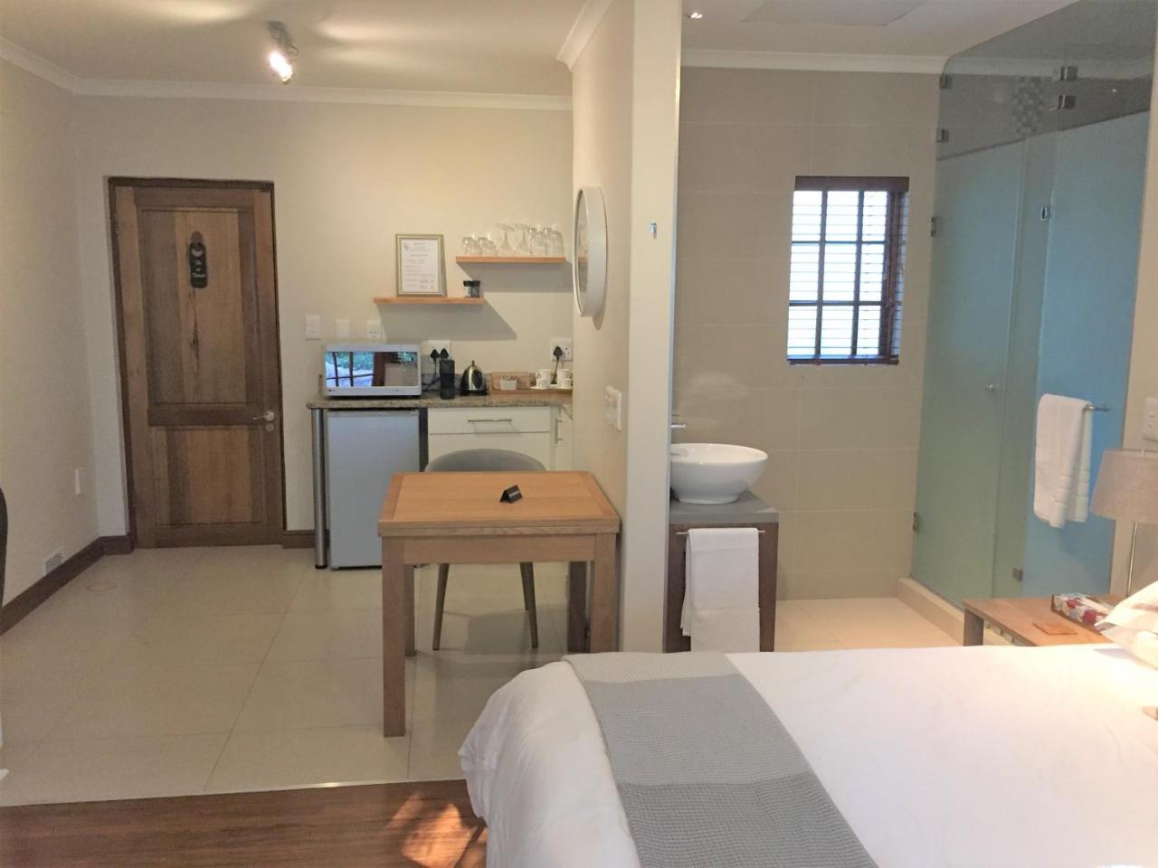 Lydall Wild Tranquil Garden Suites Johannesburg Exterior photo